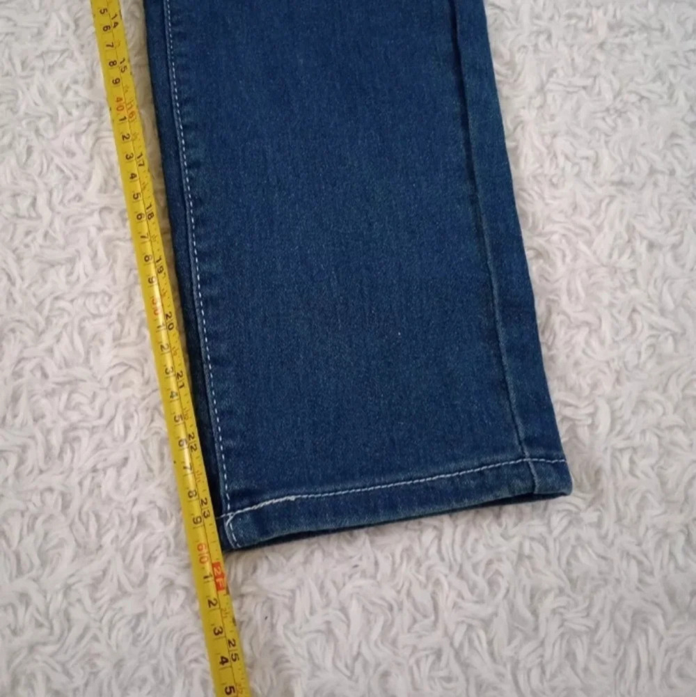Jeans Denim Size 6W Skinny Fit Medium Wash Denim Jeans - Picture 3 of 10